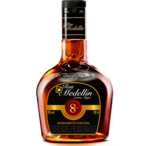Ron Medellín 8 años Botella 750ml