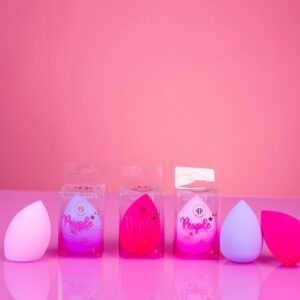 People (beauty blender)