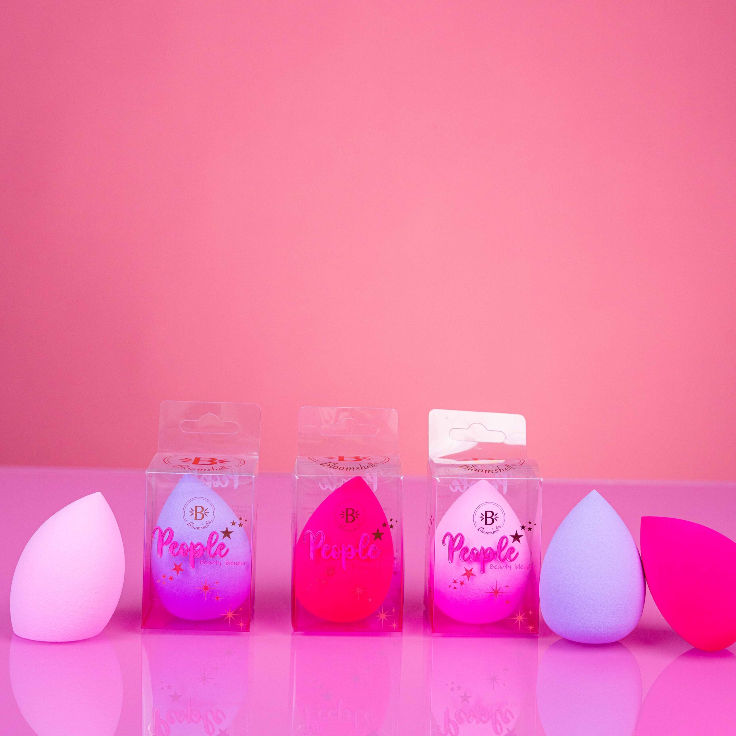 People (beauty blender)